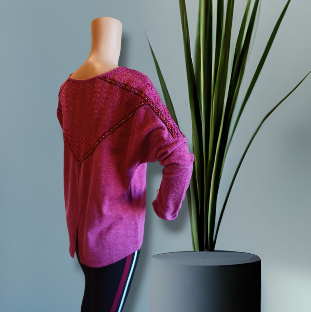 Ya Los Angeles Women's Pink Relaxed Batwing Sleeve Crochet Top - Picture 10 of 16